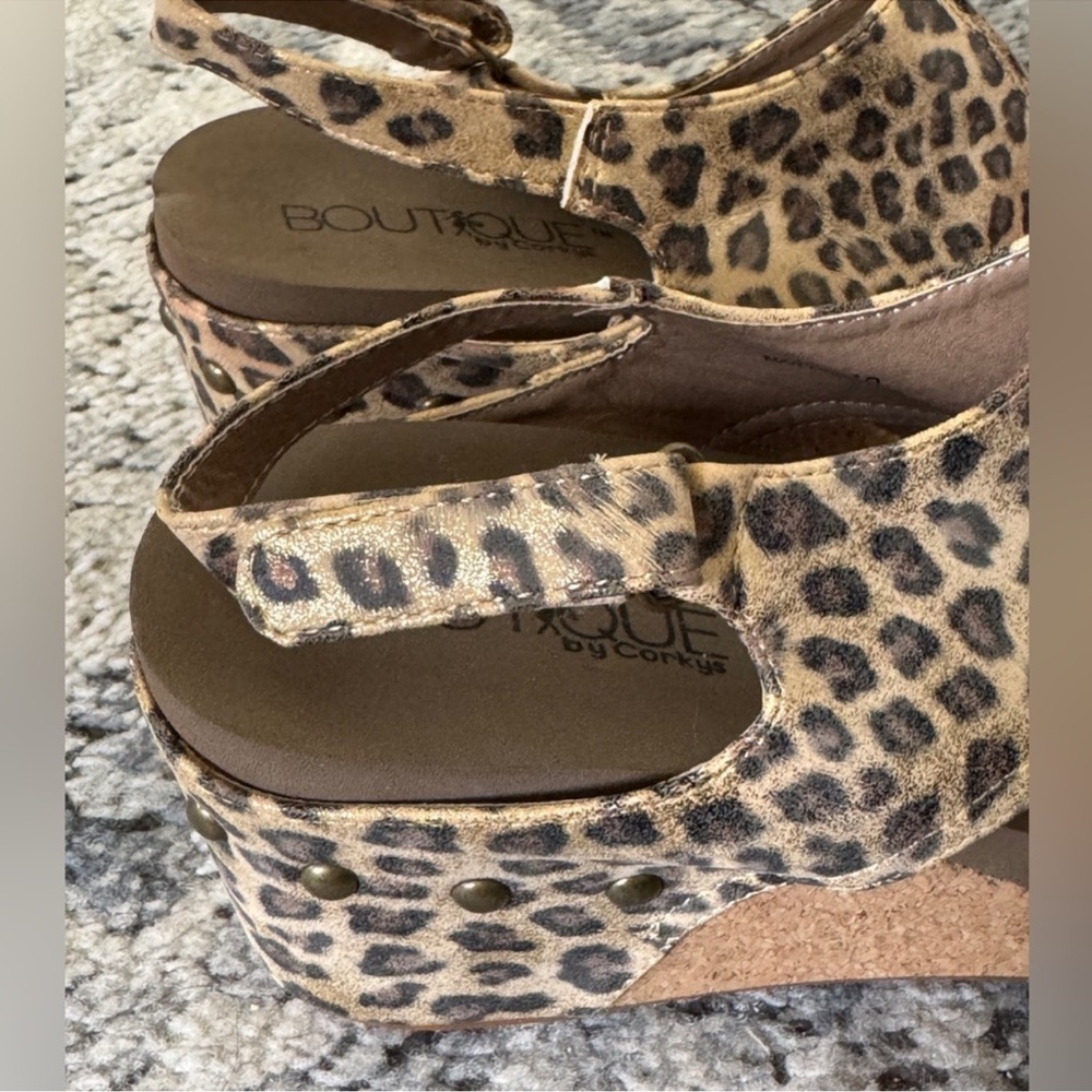 NEW Corky’s Boutique Carly wedge gold leopard sandals 10 cork platform heels - Picture 2 of 5